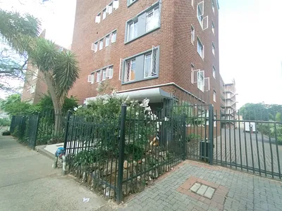 1.5 Bedroom Apartment For Sale in Pretoria - TOmI.webp