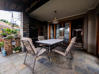 3 Bedroom House For Sale in Centurion - e0Bt.webp