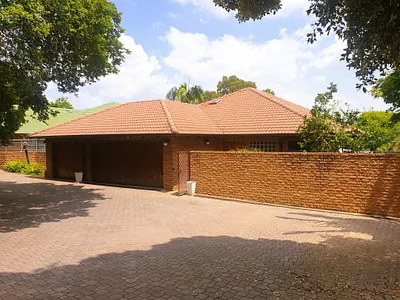 4 Bedroom House To Rent in Pretoria - FmVf.webp