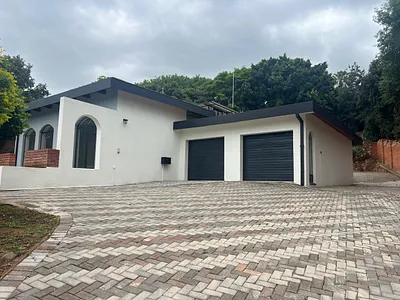 4 Bedroom House For Sale in Pretoria - YsIS.webp