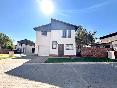 3 Bedroom Apartment To Rent in Pretoria - img