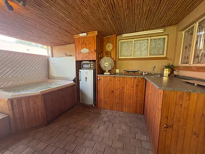 6 Bedroom House For Sale in Pretoria - bOFx.webp