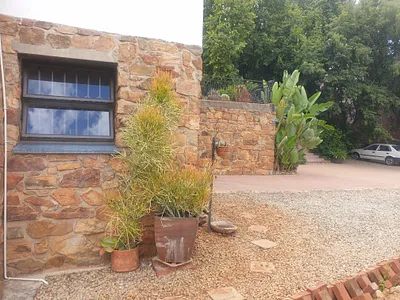 1 Bedroom Apartment To Rent in Pretoria - 38Hq.webp