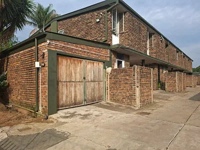 3 Bedroom Townhouse For Sale in Pretoria - svoU.webp