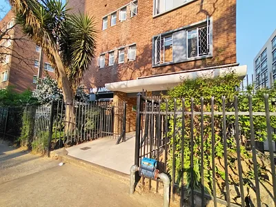 1.5 Bedroom Apartment For Sale in Pretoria - eJZ7.webp