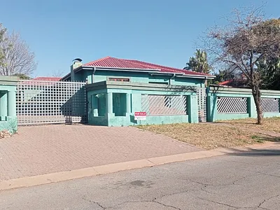 4 Bedroom House For Sale in Pretoria - bcxQ.webp