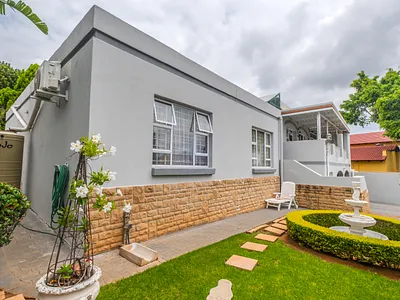 3 Bedroom Townhouse For Sale in Pretoria - oSSJ.webp