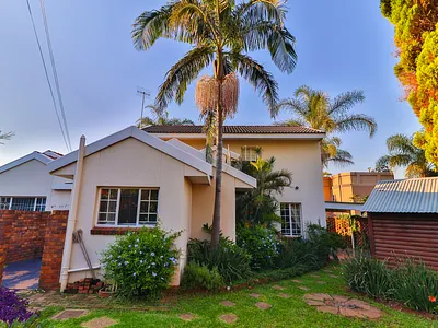 3 Bedroom Townhouse For Sale in Pretoria - Bx4k.webp