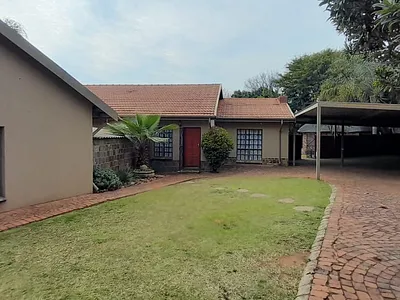 7 Bedroom House To Rent in Pretoria - img