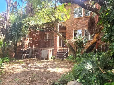 4 Bedroom Townhouse To Rent in Pretoria - img