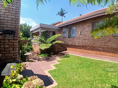 3 Bedroom Townhouse To Rent in Pretoria - img