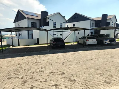 3 Bedroom Apartment For Sale in Glen Austin, Midrand - UTYq.webp