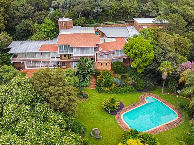 10 Bedroom House For Sale in Pretoria - zr4a.webp