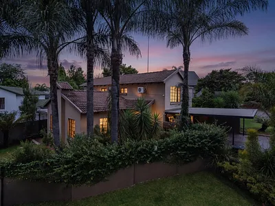 3 Bedroom Townhouse For Sale in Pretoria - 609d.webp