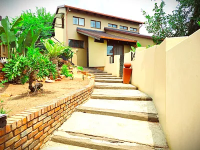 6 Bedroom House For Sale in Pretoria - Wrjq.webp