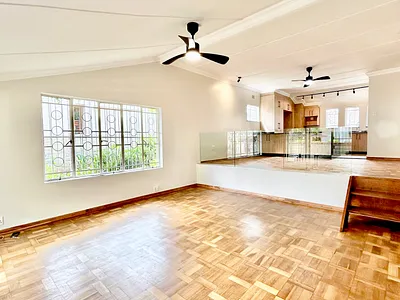 3 Bedroom Townhouse To Rent in Pretoria - 5FfE.webp