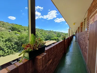 2 Bedroom Apartment For Sale in Pretoria - H6Yp.webp