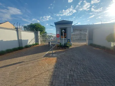 2 Bedroom Apartment For Sale in Pretoria - SMIb.webp