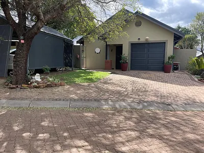 2 Bedroom Townhouse For Sale in Mookgopong - img