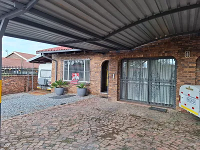 2 Bedroom House To Rent in Pretoria - KSpP.webp