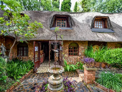 10 Bedroom House For Sale in Akasia - vsPM.webp