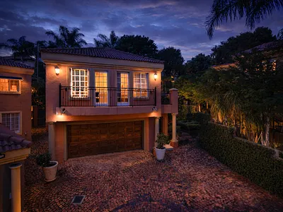 5 Bedroom Townhouse For Sale in Pretoria - H93b.webp