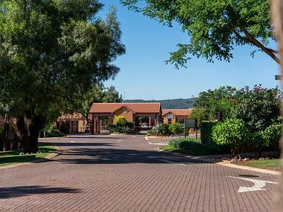 2 Bedroom Apartment For Sale in Pretoria - 8rfa.webp