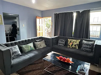 2 Bedroom Apartment For Sale in Pretoria - lh4M.webp