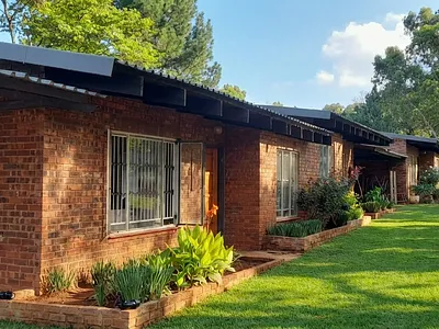 2 Bedroom Townhouse To Rent in Pretoria - W4iX.webp