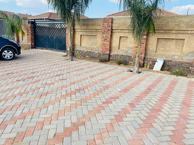 3 Bedroom House For Sale in Pretoria - h3QZ.webp