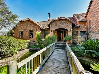 5 Bedroom House For Sale in Centurion - img