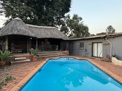 5 Bedroom House For Sale in Pretoria - UW0u.webp