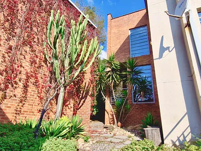 2 Bedroom Townhouse For Sale in Pretoria - 1FoY.webp