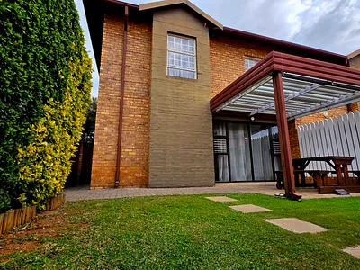 2.5 Bedroom Townhouse For Sale in Pretoria - pUla.webp