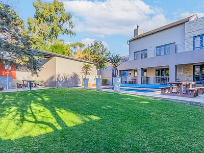 2 Bedroom Apartment For Sale in Sandton - img