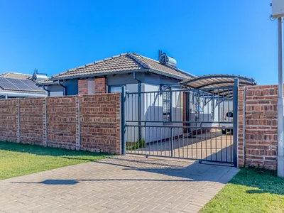 3 Bedroom House For Sale in Alberton - UkZN.webp