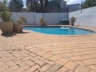 1 Bedroom Apartment To Rent in Sandton - AdSE.webp
