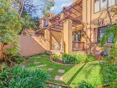 2 Bedroom Apartment For Sale in Sandton - wFo4.webp
