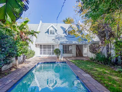 2 Bedroom House For Sale in Sandton - Yxq7.webp