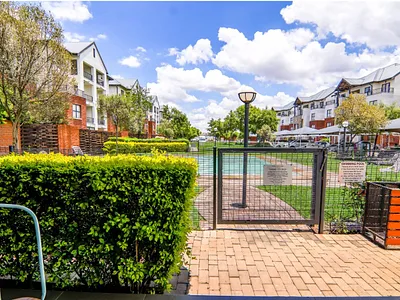 3 Bedroom Apartment For Sale in Edenvale - ClhU.webp