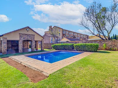 1 Bedroom Apartment For Sale in Midrand - y54W.webp