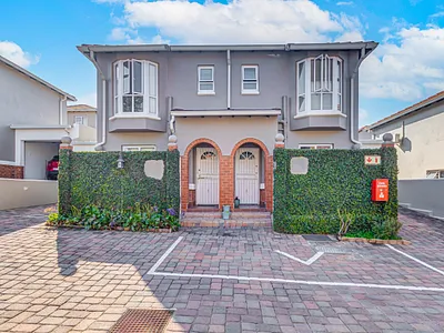 2 Bedroom Townhouse For Sale in Sandton - Kc3t.webp