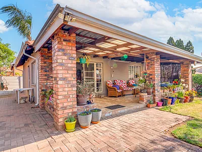 2 Bedroom Townhouse For Sale in Midrand - ZQsU.webp
