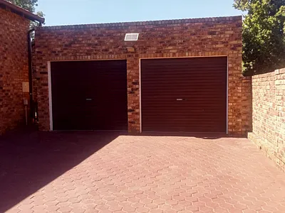 2 Bedroom House To Rent in Randburg - 0Pe4.webp