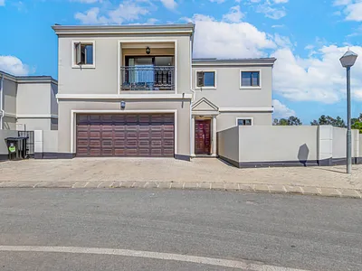 4 Bedroom House For Sale in Sandton - t3os.webp