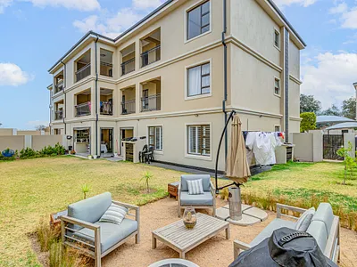 4 Bedroom Apartment For Sale in Midrand - yYO3.webp