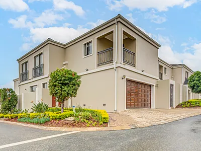 3 Bedroom House For Sale in Sandton - img