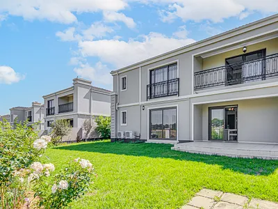 4 Bedroom House For Sale in Sandton - img