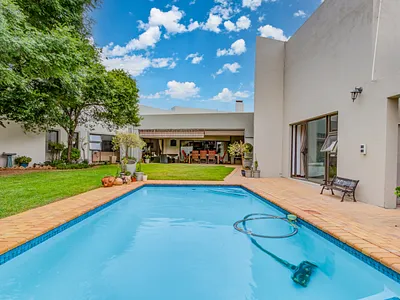 5 Bedroom House For Sale in Sandton - NU3A.webp