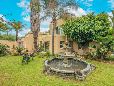 5 Bedroom House For Sale in Midrand - 2y5E.webp